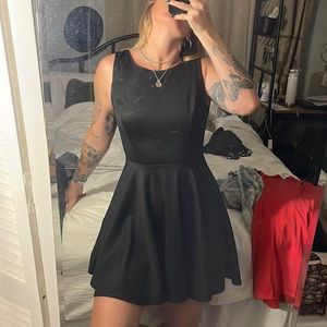 BLACK GUESS DRESS